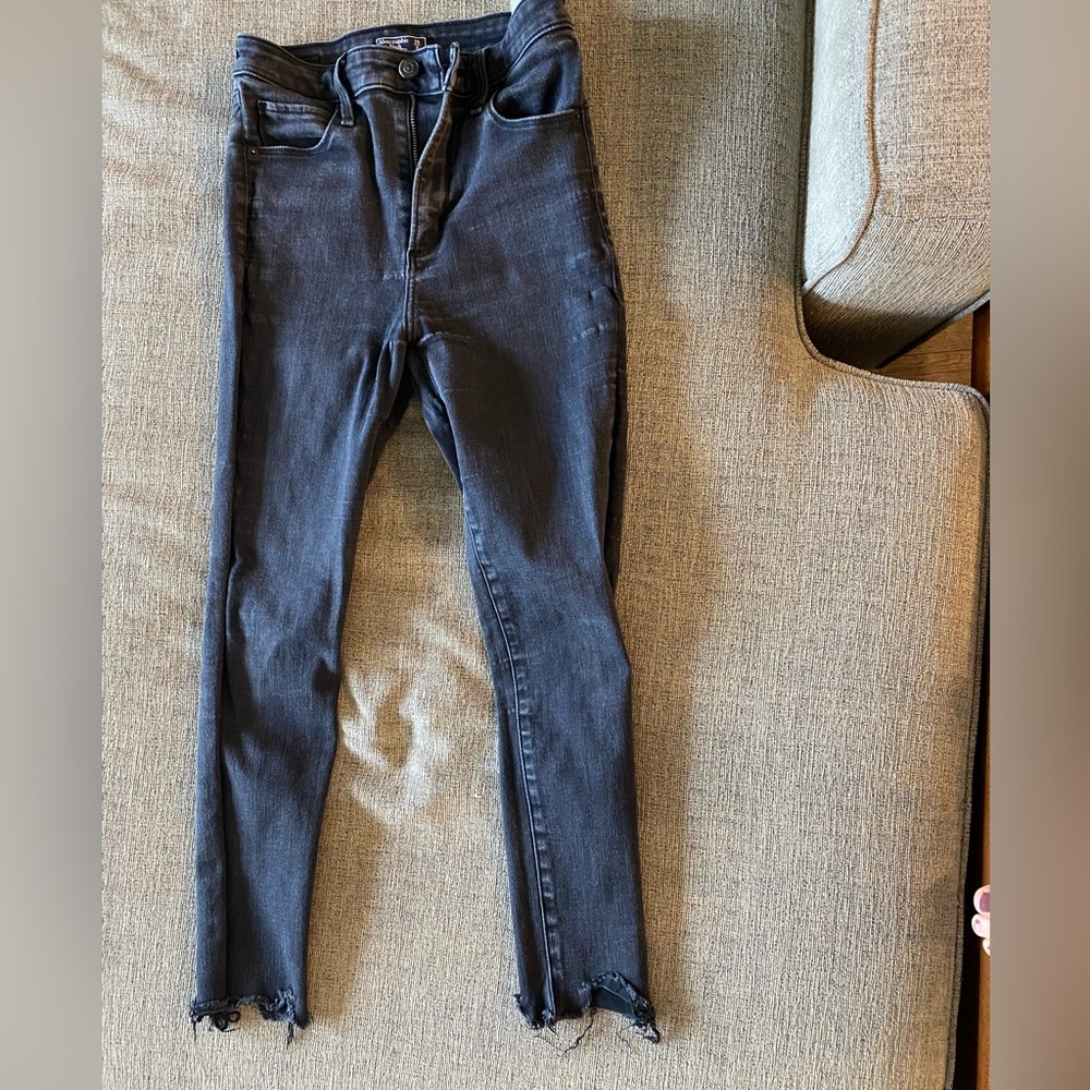 Simone High Rise Ankle Abercrombie Jeans 25S